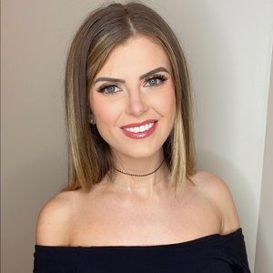 Meet your Posher, Alexandra